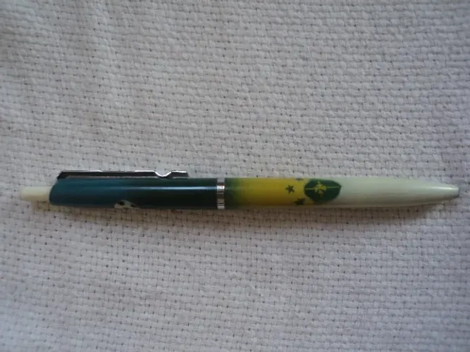 Caneta Compactor alusivo CBF - Copa 1994.(Item p/ Colecionador, Decoração ou Cenográfico)