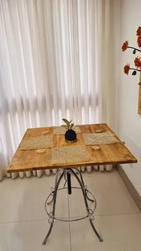 Mesa Bistrô Ajustável Tampo 90cm