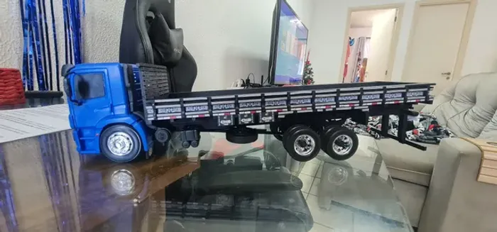 Miniatura 1/32 volkswagem truck bobe esponja