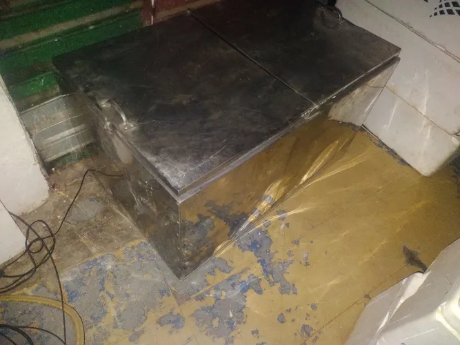 Caixa térmica em inox 2 tampas