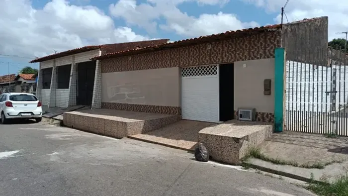 Vendo Excelente Casa Com Piscina No Maiobão