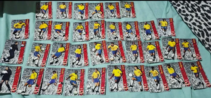 SUPER COLEÇÃO COPA DO MUNDO CARDS COCA COLA OS MELHORES CRAQUES PRA COLECIONAR