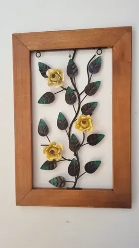 Quadro moldura com galho de rosas