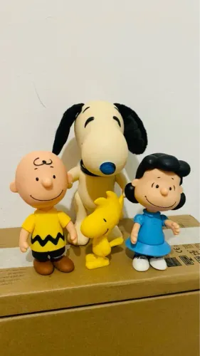 Snoopy - Coleção 4 bonecos raros - Peanuts Charles Brow Lucy miniaturas pelúcia disney 
