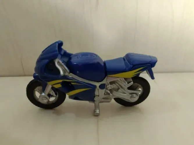 Miniatura Moto Super Bike Maisto - 6 cm