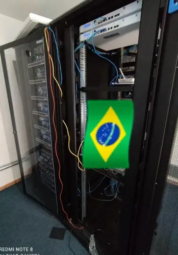 rack de t.i ACEITO TROCA