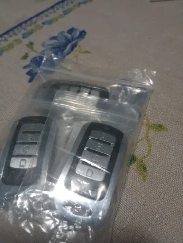 Controle para portão eletrônico.