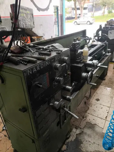Torno Mecânico Nardini ND 1560E capa preta - Usado