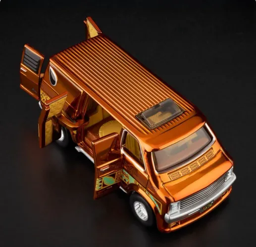 Hot Wheels RLC Red Line Club Dodge Van Tradesman 