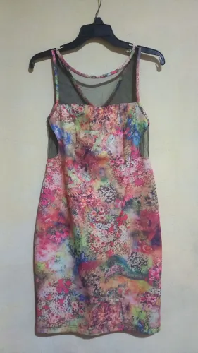 CAIXA COM 10 PEÇAS DE ROUPAS PARA BAZAR