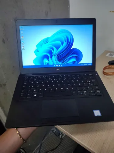 Notebook Dell Latitude 5290, Intel Core i5 7a Geração U, 8 GB, SSD 240 GB - Usado