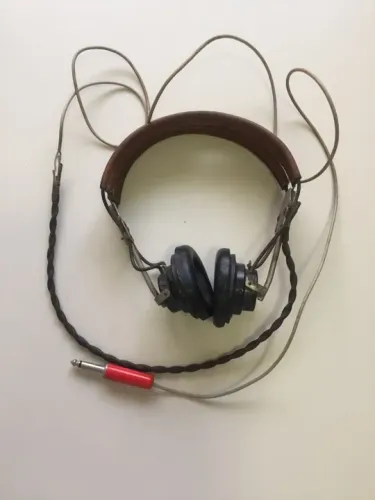 Fone de Ouvido Antigo - raridade