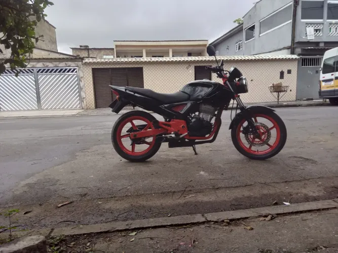 Twister 2002 troco por Bros tem 1300 de dock