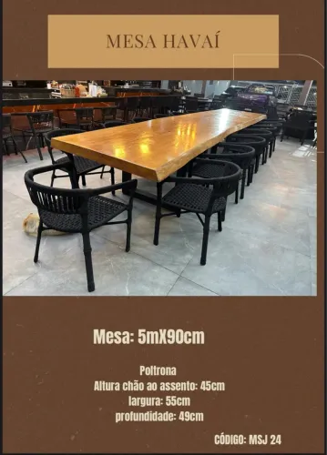 Mesa em Madeira com Poltronas Havaí.