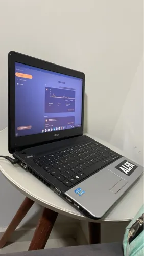 Notebook Acer com tela de 14'