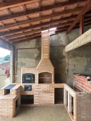 Churrasqueira forno fogão e bancada em L