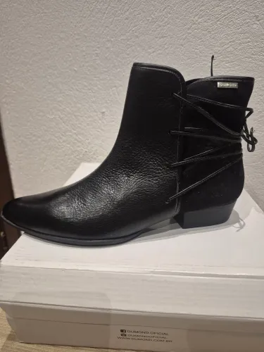 Bota couro legitimo Feminina Dumond Preta