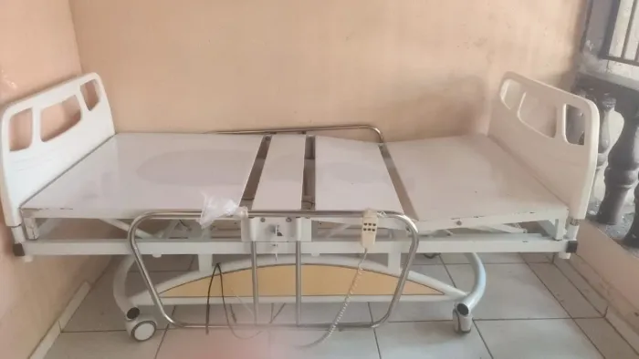 Cama Hospitalar Mercedes-IMEC