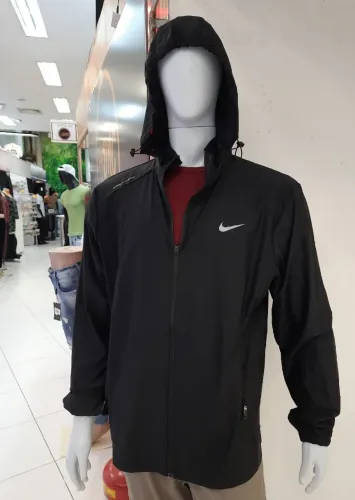 Corta vento masculina 