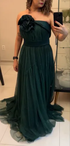 Vestido NOVO de festa em tule e cetim. Tamanho G