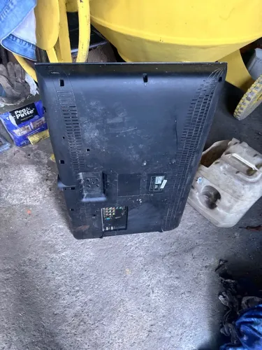 TV para retirada de peças Philco Tv lcd PH32M4 tela quebrada