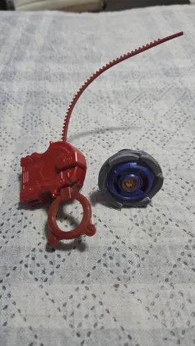 Beyblade Tornado Eagle