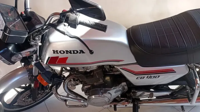 Moto CB400 