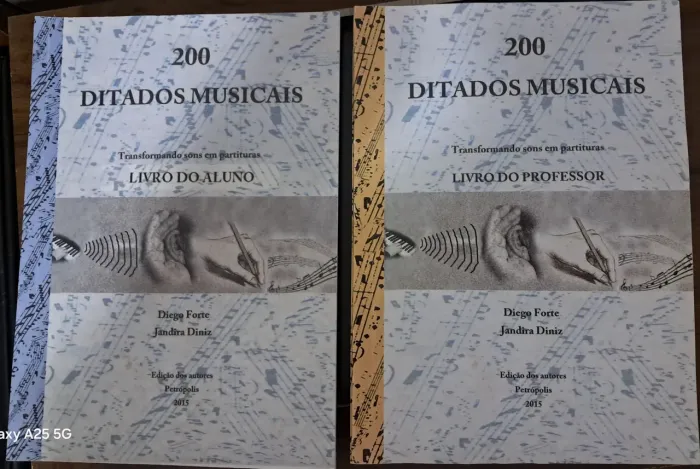 Livro Ditados Musicais - Livro do Aluno/Professor