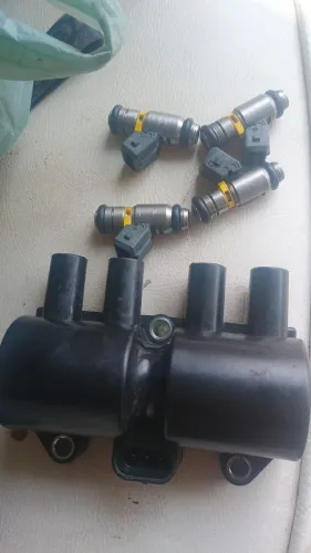 Bobina e bicos injeção eletrônica 