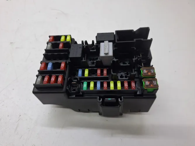 Caixa Fusíveis Gm Onix Ltz 1.4 Automatico 13/14 N2b128010f