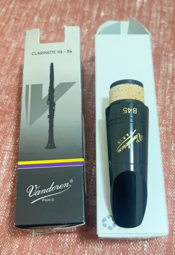 Boquilha Vandoren B45 Sib - Bb