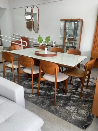 Mesa de Jantar Elegante 2m x 1m 8 lugares Estrutura Maciça