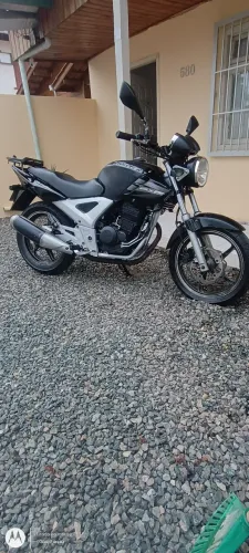 Vendo ou troco por carro. Volto 3.000! 