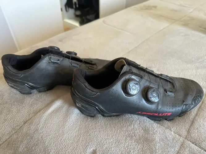Sapatilha absolute 41 com Pedal Shimano Clip Pd M520 Preto e Taquinhos