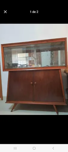 Cristaleira relíquia peroba