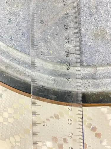 Chapa de pedra medindo 30 cm