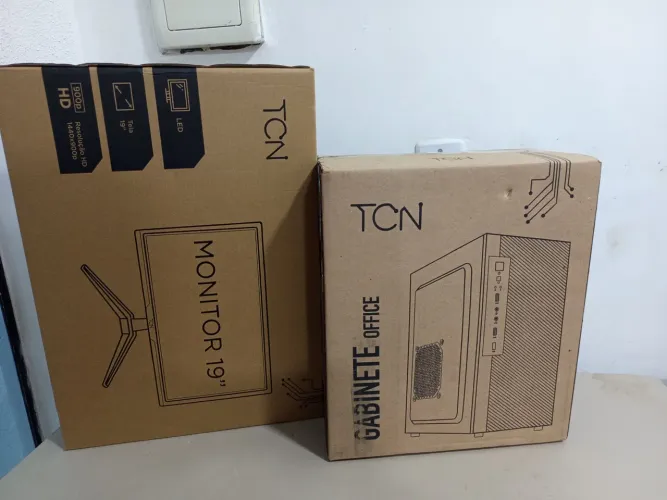 Computador novo core i7 8GB RAM SSD monitor top