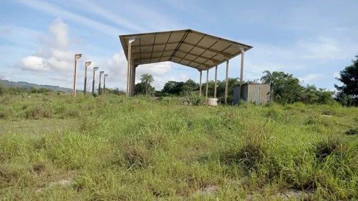 AREADE 12.500 m², COM GALPÃO DE 350M² Boa vista Fercal