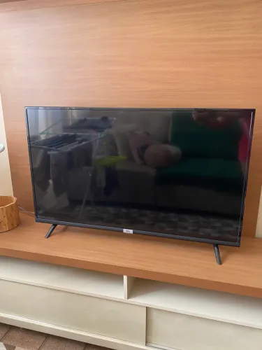 Vende-se TV 32 polegadas TCL\ tudo funcionando 