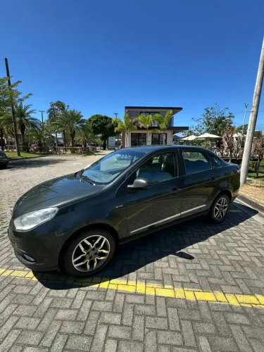 Fiat Grand Siena Essence Dual. 1.6 Flex 16V 2014
