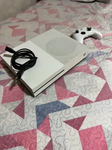 Vendo Xbox one s