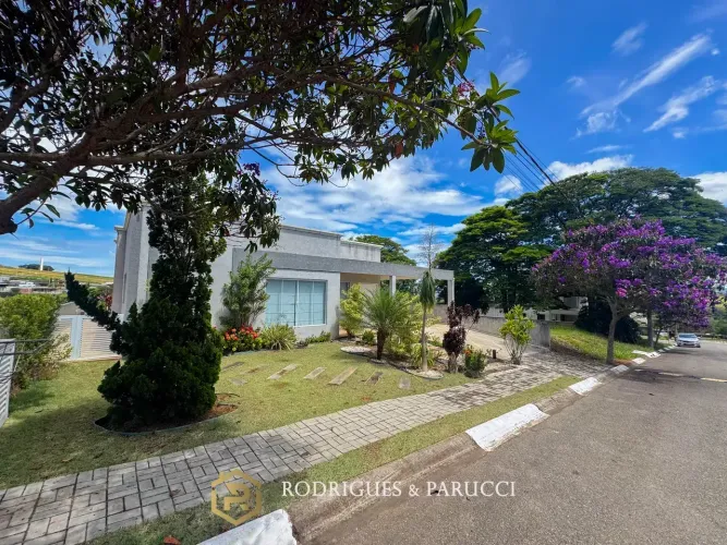 Oportunidade Casa Térrea Condominio Shambala III - Lazer e Segurança para sua familia!