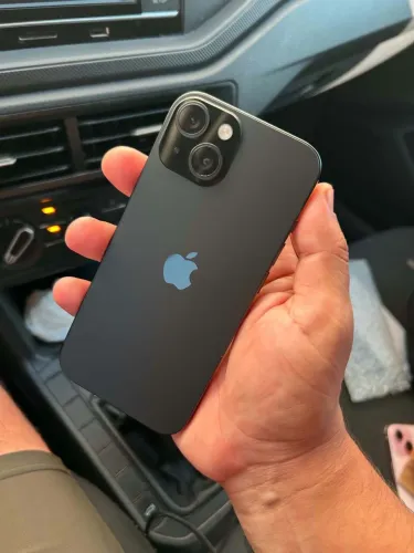 iPhone 15 128 preto (estado de novo)