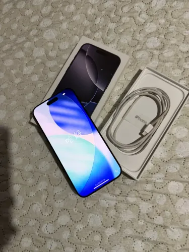 iPhone 16 PRO MAX 256GB Seminovo