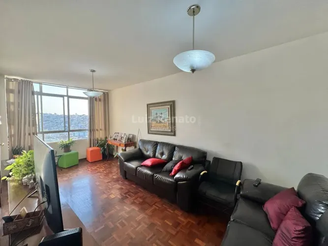 Apartamento à venda no bairro Silveira