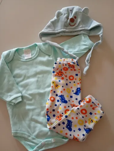 Kit com 3 peças para bebe Tam P