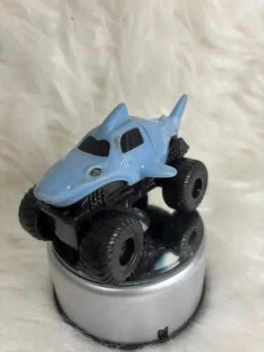 Carrinho Tubarão Monster Truck Infantil Colecionável