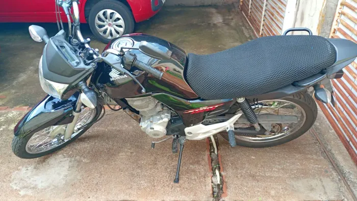 Vende-se moto 160 start ótimo estado