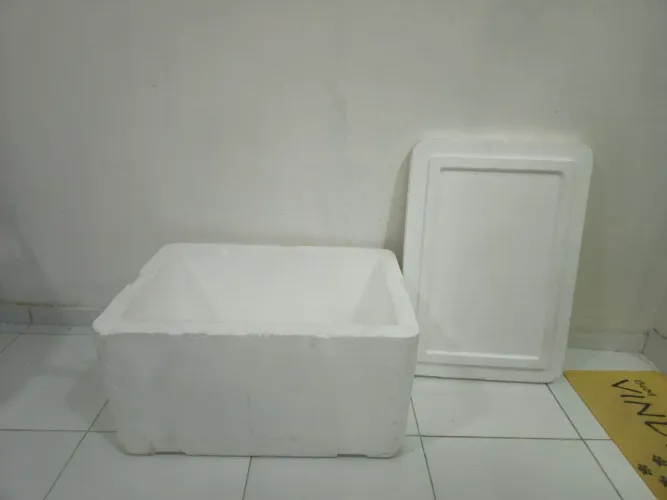 Caixa de Isopor 200L