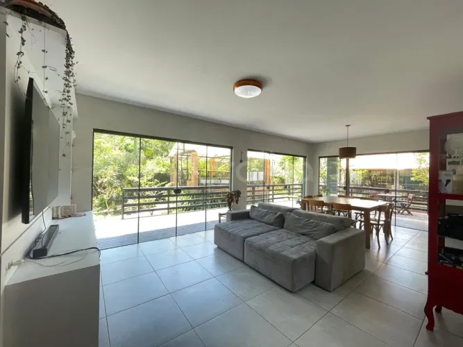 Casa Residencial de 225m² com 5 quartos no Campeche